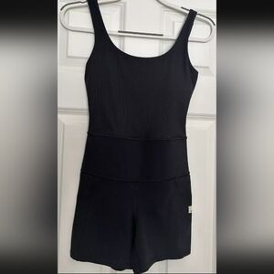 Vuori Studio bodysuit ribbed Onesie size XS